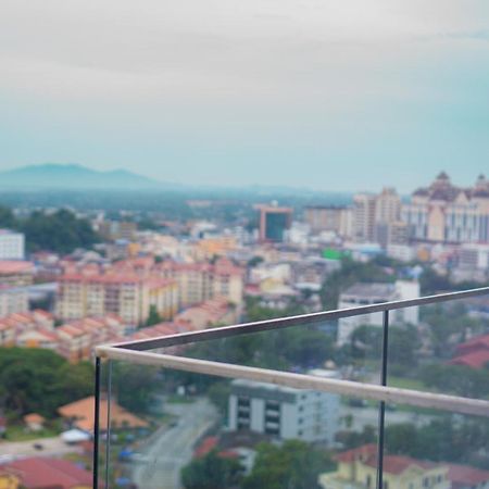 Tamu Place 3-Bedroom Serviced Apartment With Pool Kuala Terengganu Exterior foto