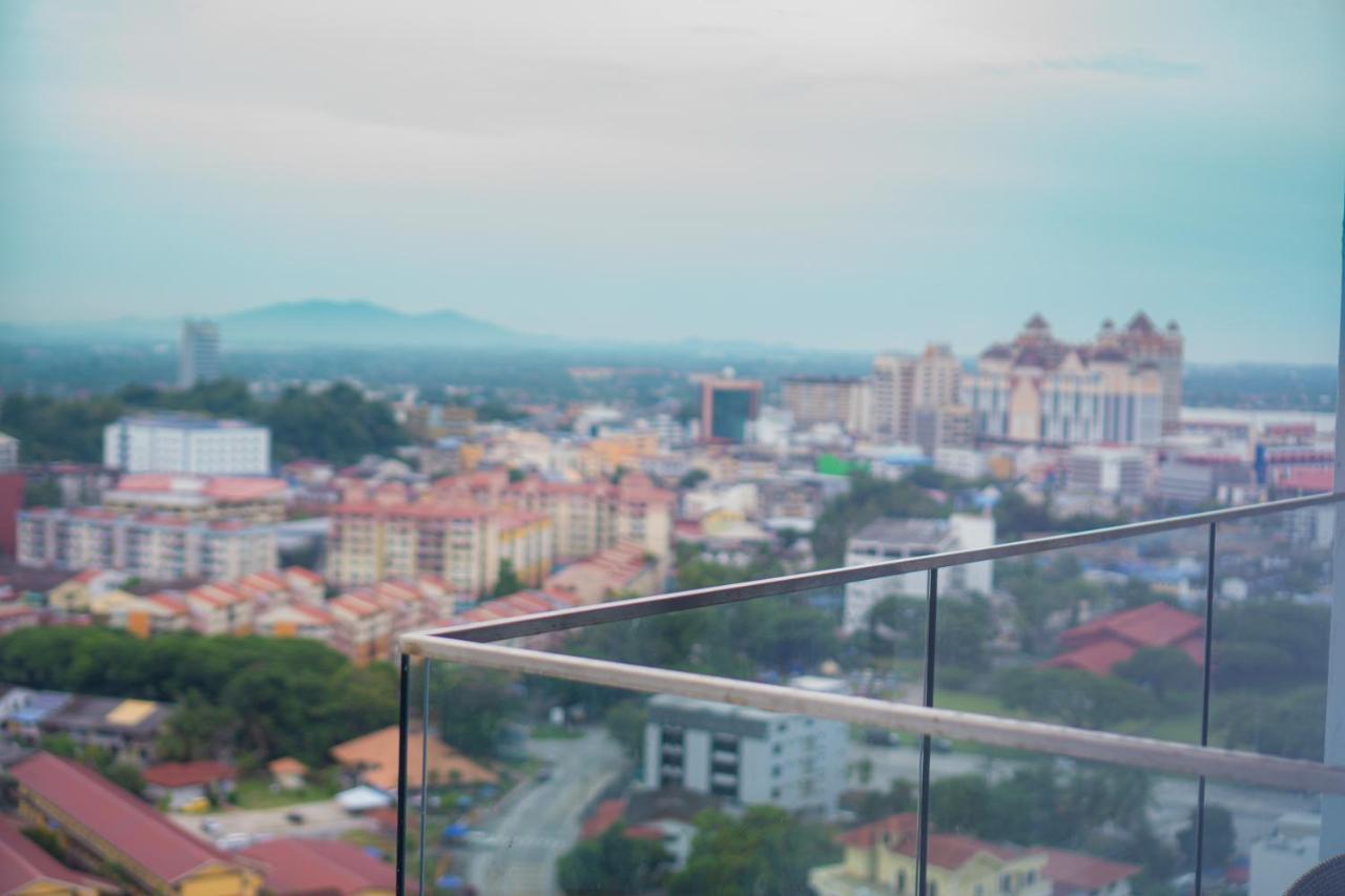 Tamu Place 3-Bedroom Serviced Apartment With Pool Kuala Terengganu Exterior foto