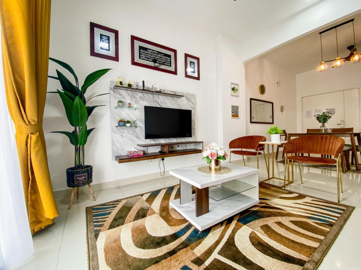 Tamu Place 3-Bedroom Serviced Apartment With Pool Kuala Terengganu Exterior foto