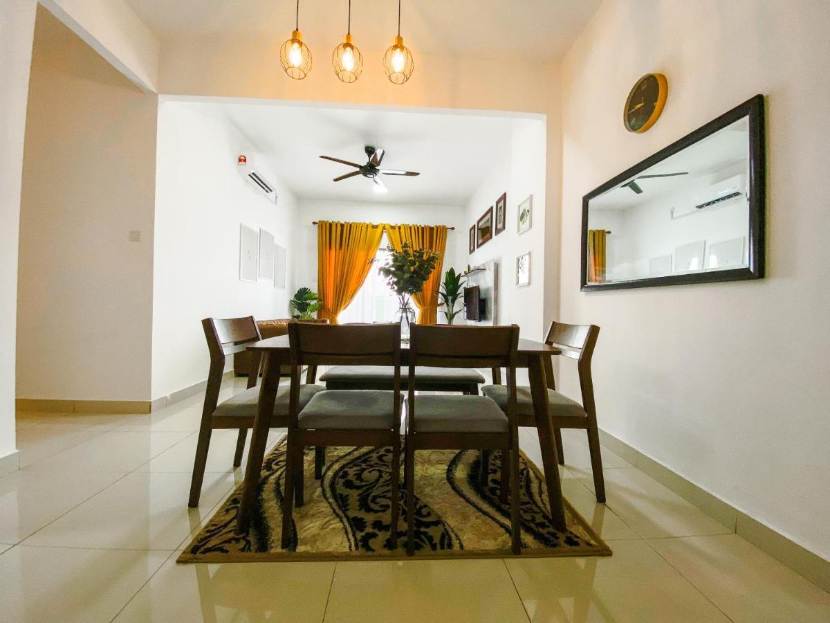 Tamu Place 3-Bedroom Serviced Apartment With Pool Kuala Terengganu Exterior foto
