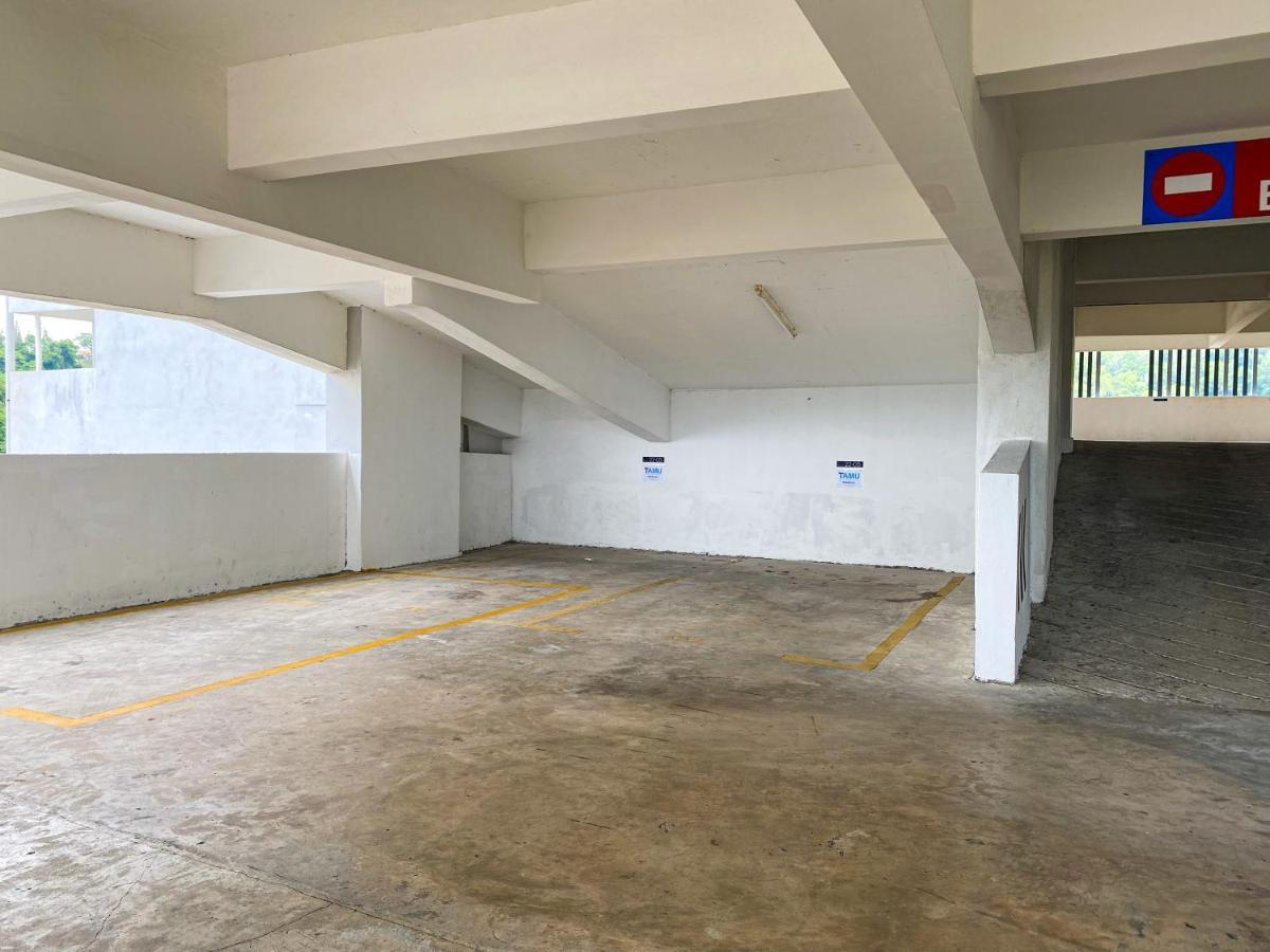 Tamu Place 3-Bedroom Serviced Apartment With Pool Kuala Terengganu Exterior foto